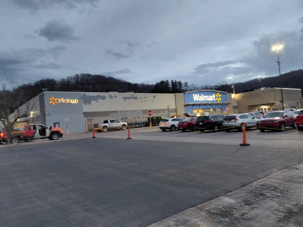Budget-Friendly Strategies for Parkersburg Asphalt Pavement Shopping Centers